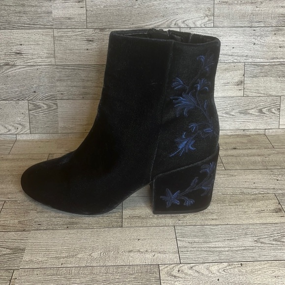 Kenneth Cole Shoes - Kenneth Cole Renna Women’s Ankle Boots Size 8-1/2